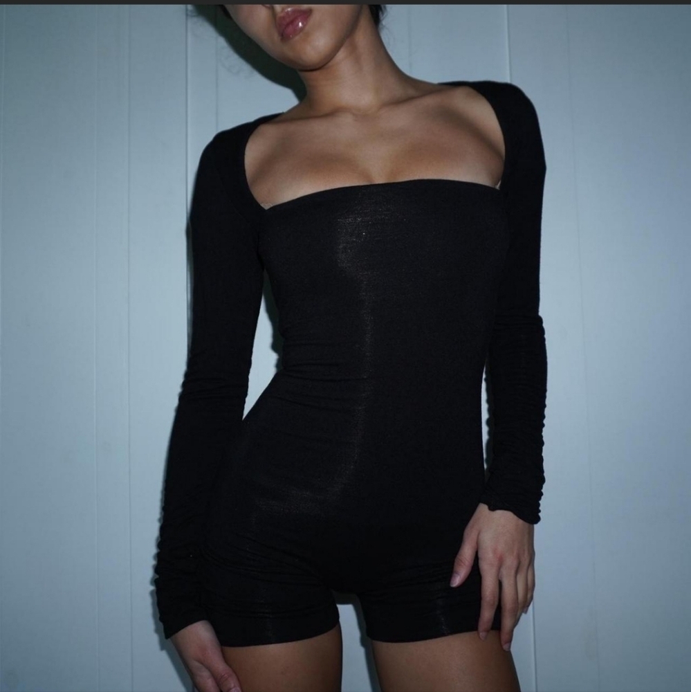 Romper - Picture 2 of 6